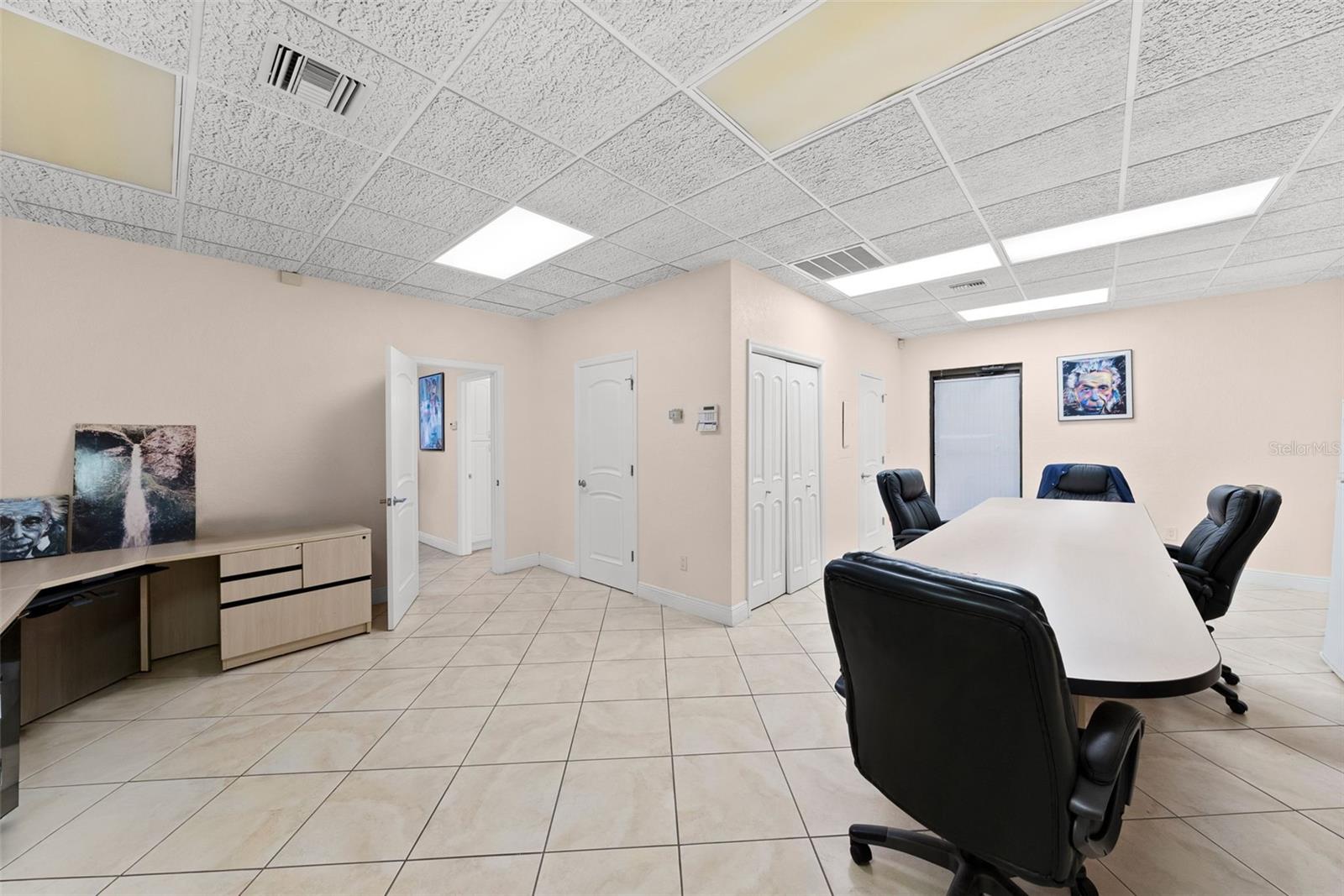 Image 15 of 22 For 611 Druid Road E 302