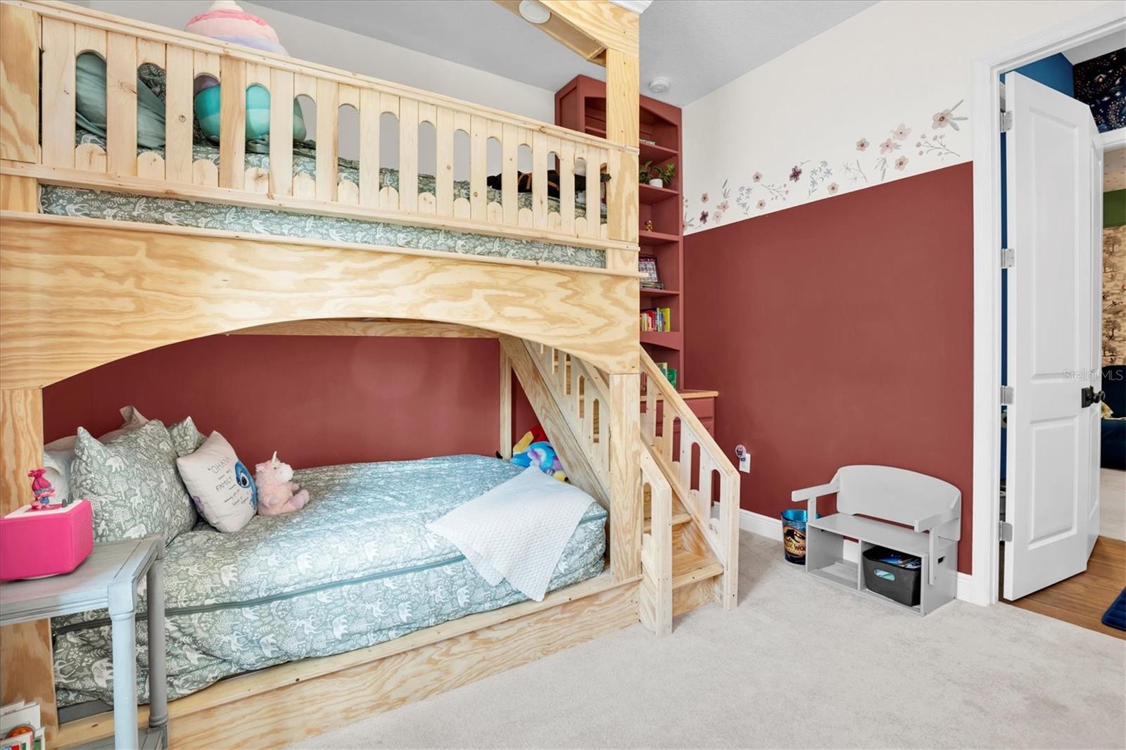 Image 21 of 55 For 1605 Center Road