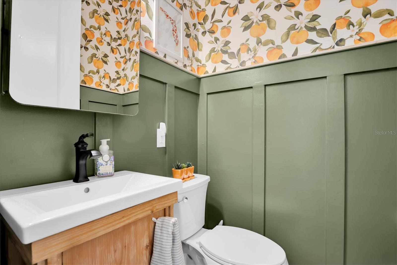 Image 26 of 55 For 1605 Center Road