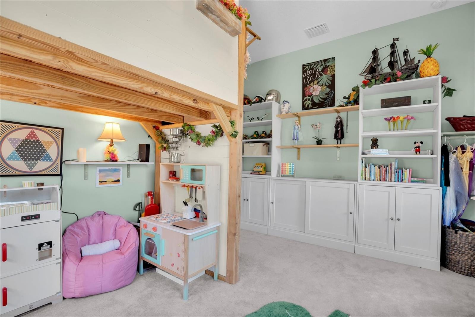 Image 27 of 55 For 1605 Center Road