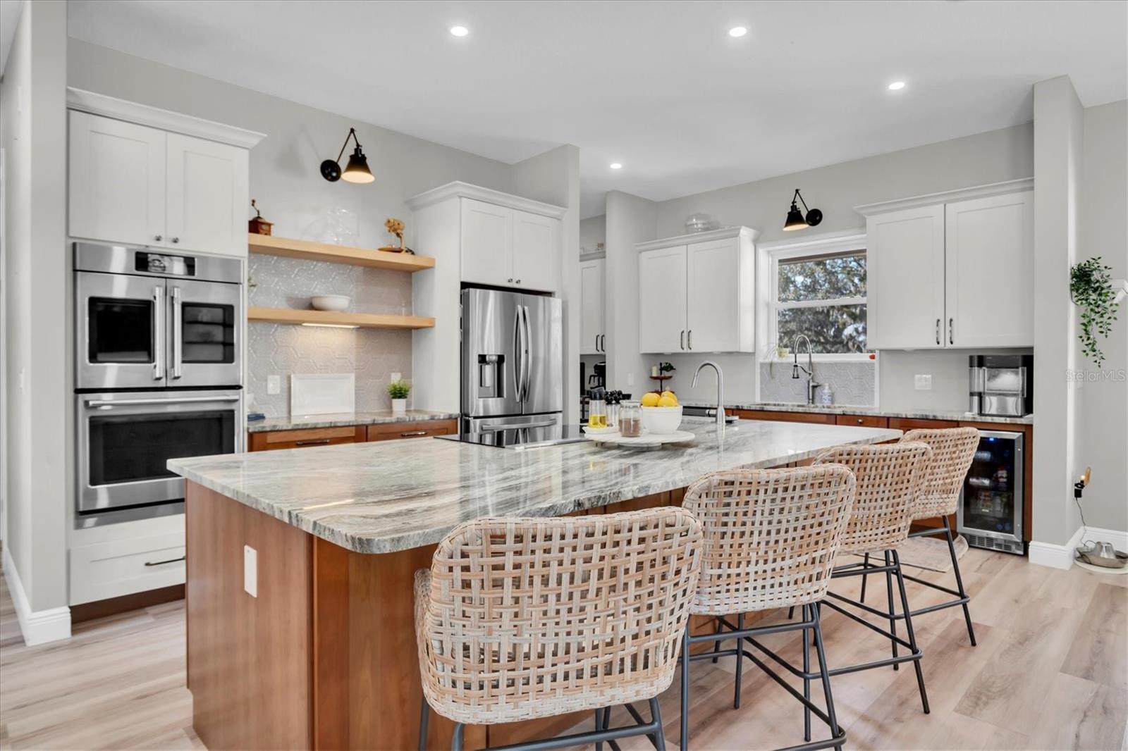 Image 4 of 55 For 1605 Center Road