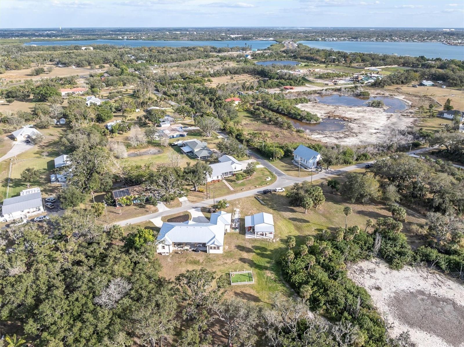 Image 44 of 55 For 1605 Center Road