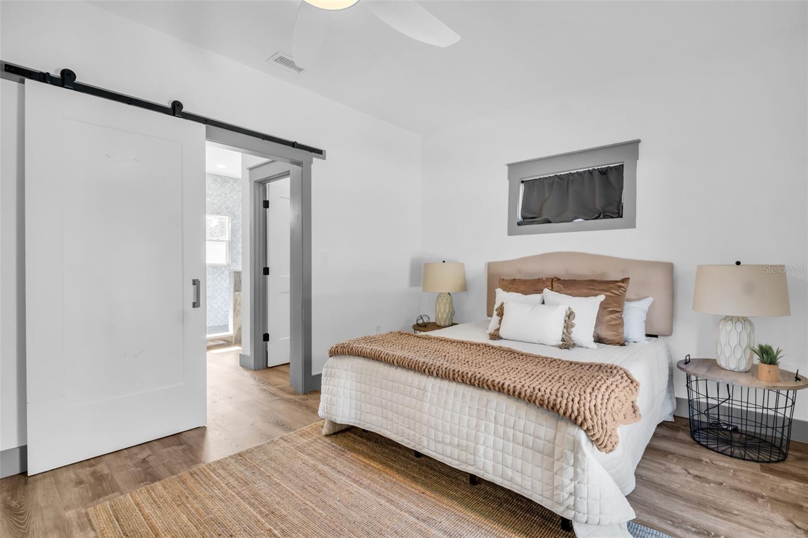 Image 24 of 46 For 4933 Newton Avenue S