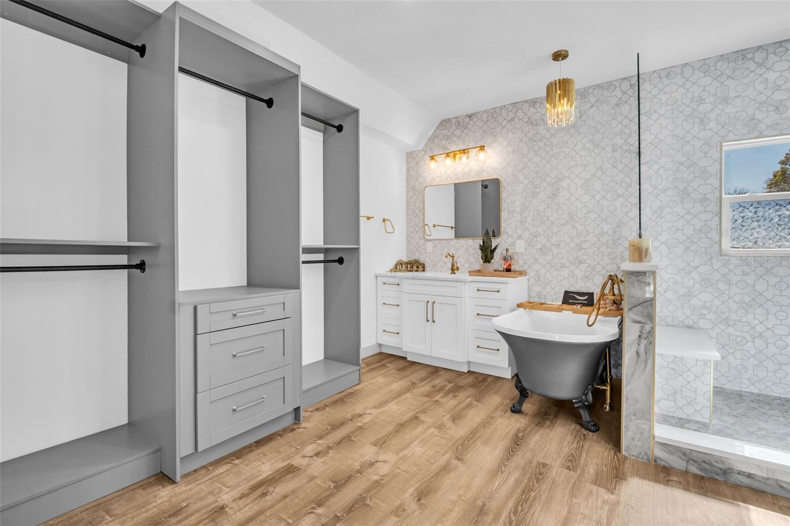 Image 26 of 46 For 4933 Newton Avenue S