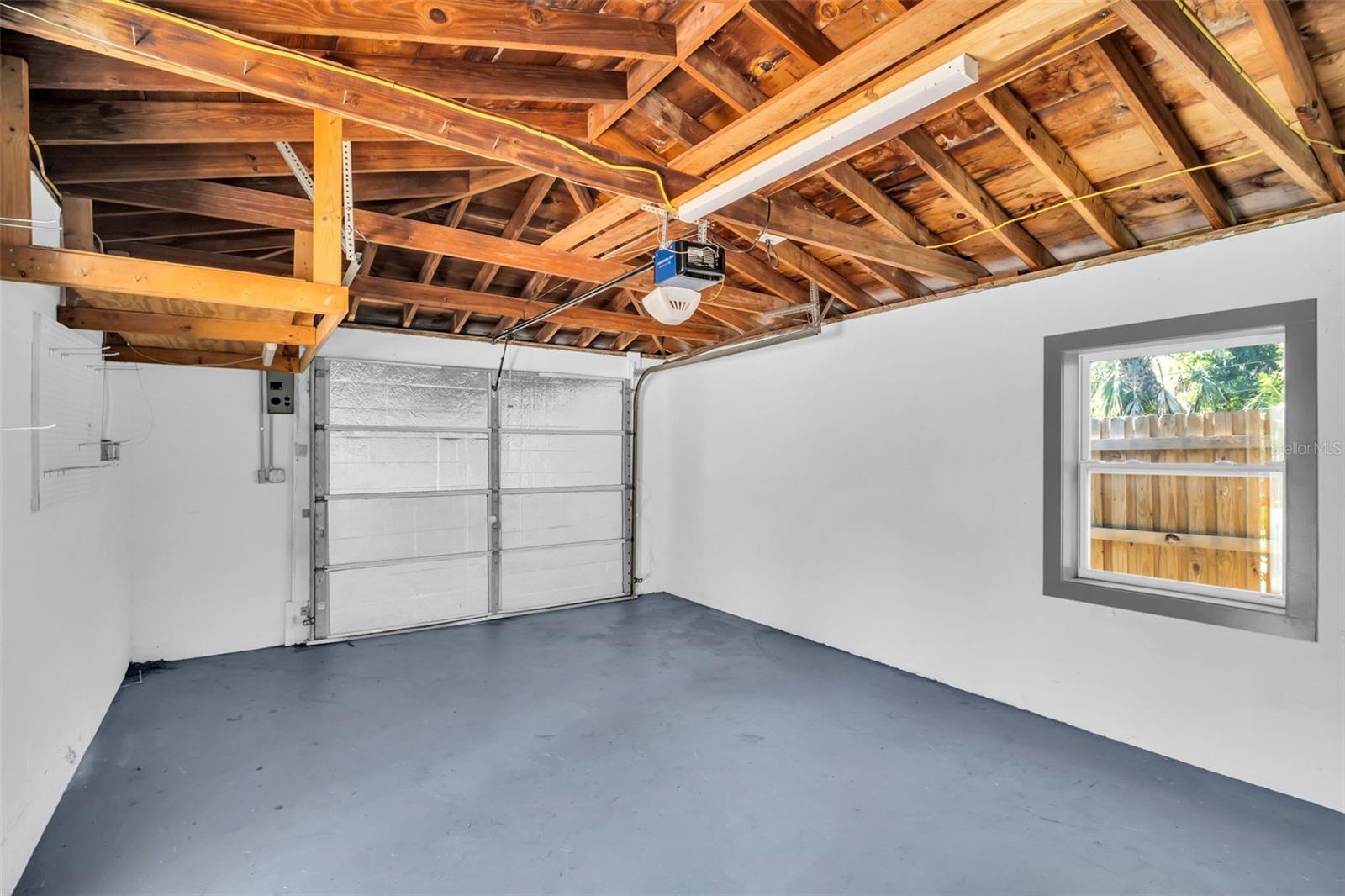 Image 35 of 46 For 4933 Newton Avenue S