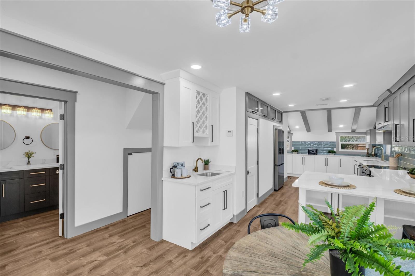 Image 7 of 46 For 4933 Newton Avenue S