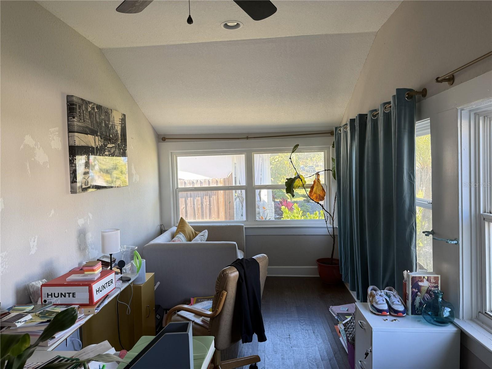 Image 3 of 13 For 466 36th Avenue N