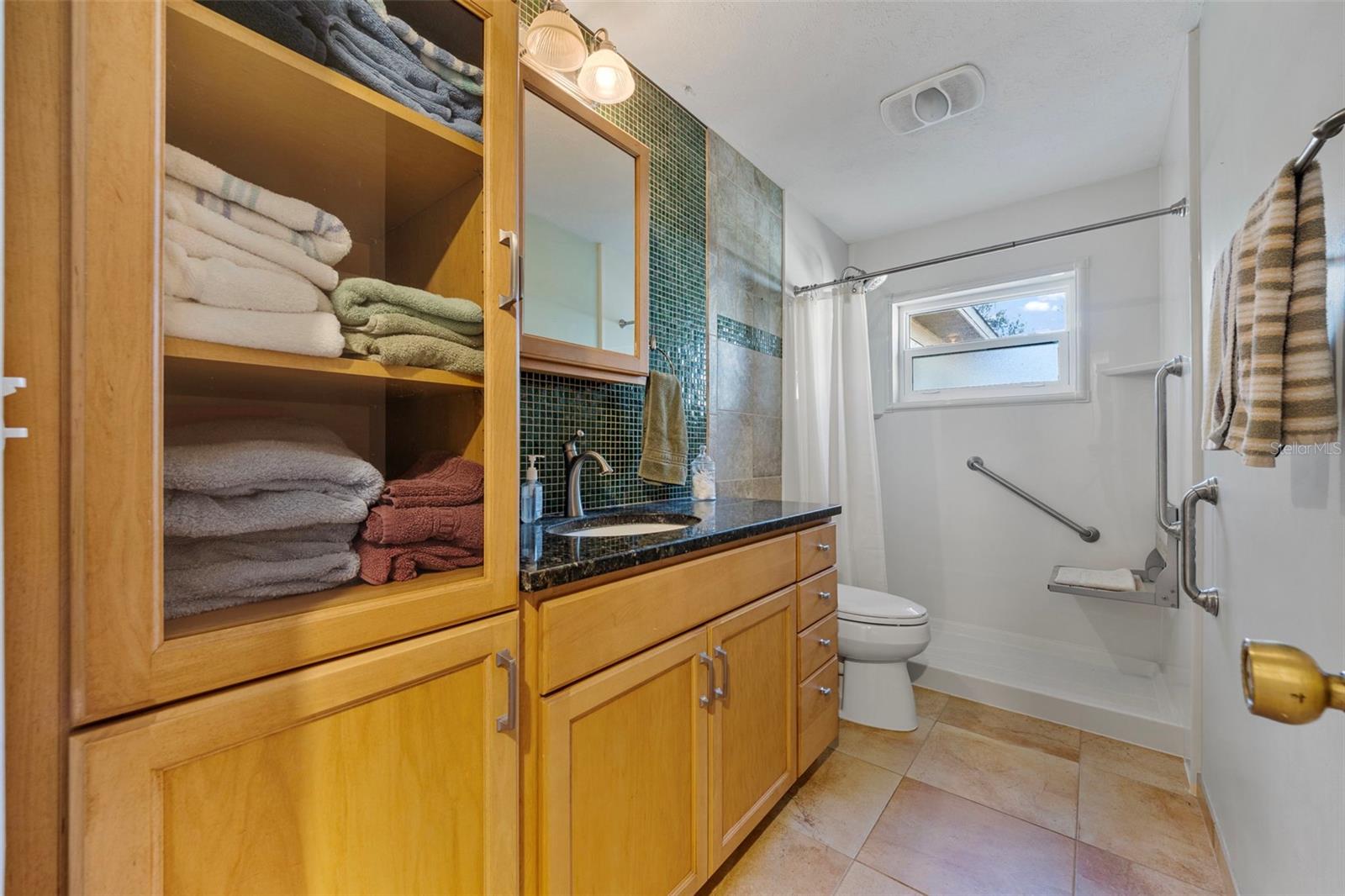 Image 11 of 41 For 402 Wedgefield Place