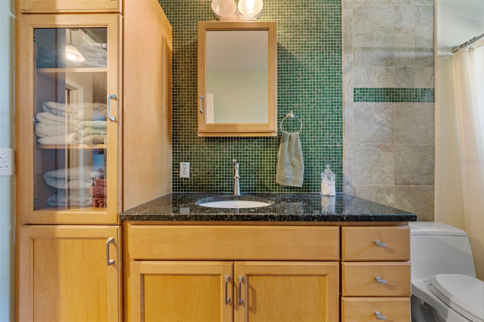 Image 12 of 41 For 402 Wedgefield Place