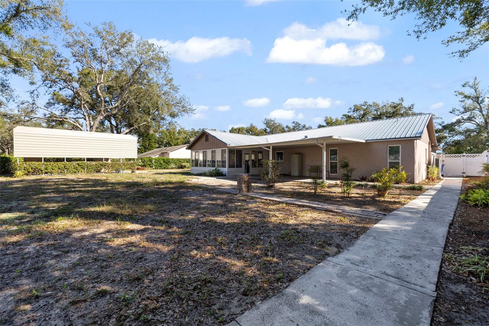 Image 30 of 41 For 402 Wedgefield Place