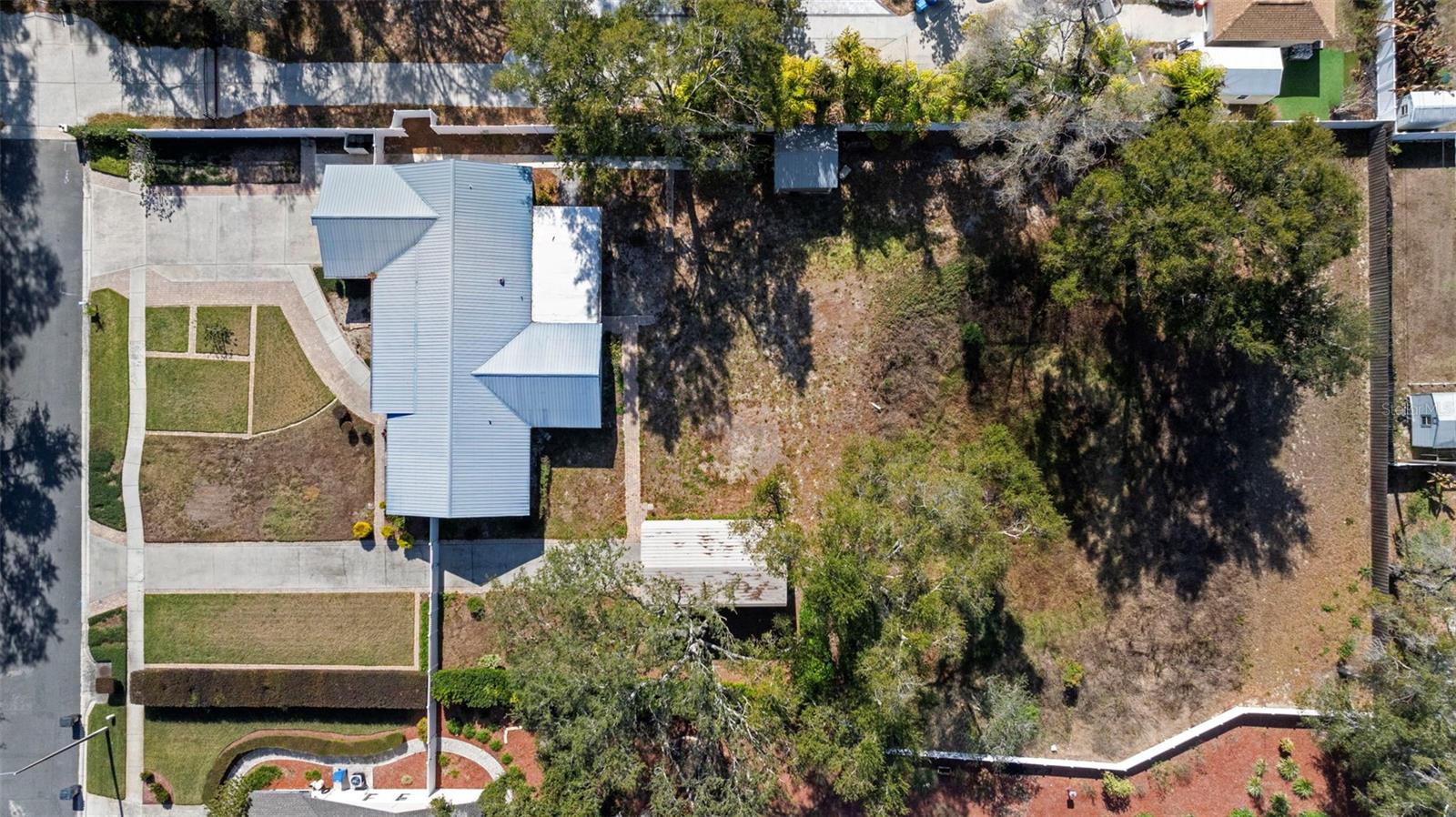 Image 40 of 41 For 402 Wedgefield Place