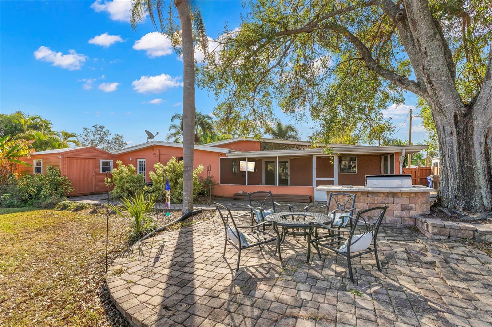 Image 22 of 52 For 9208 River Cove Drive