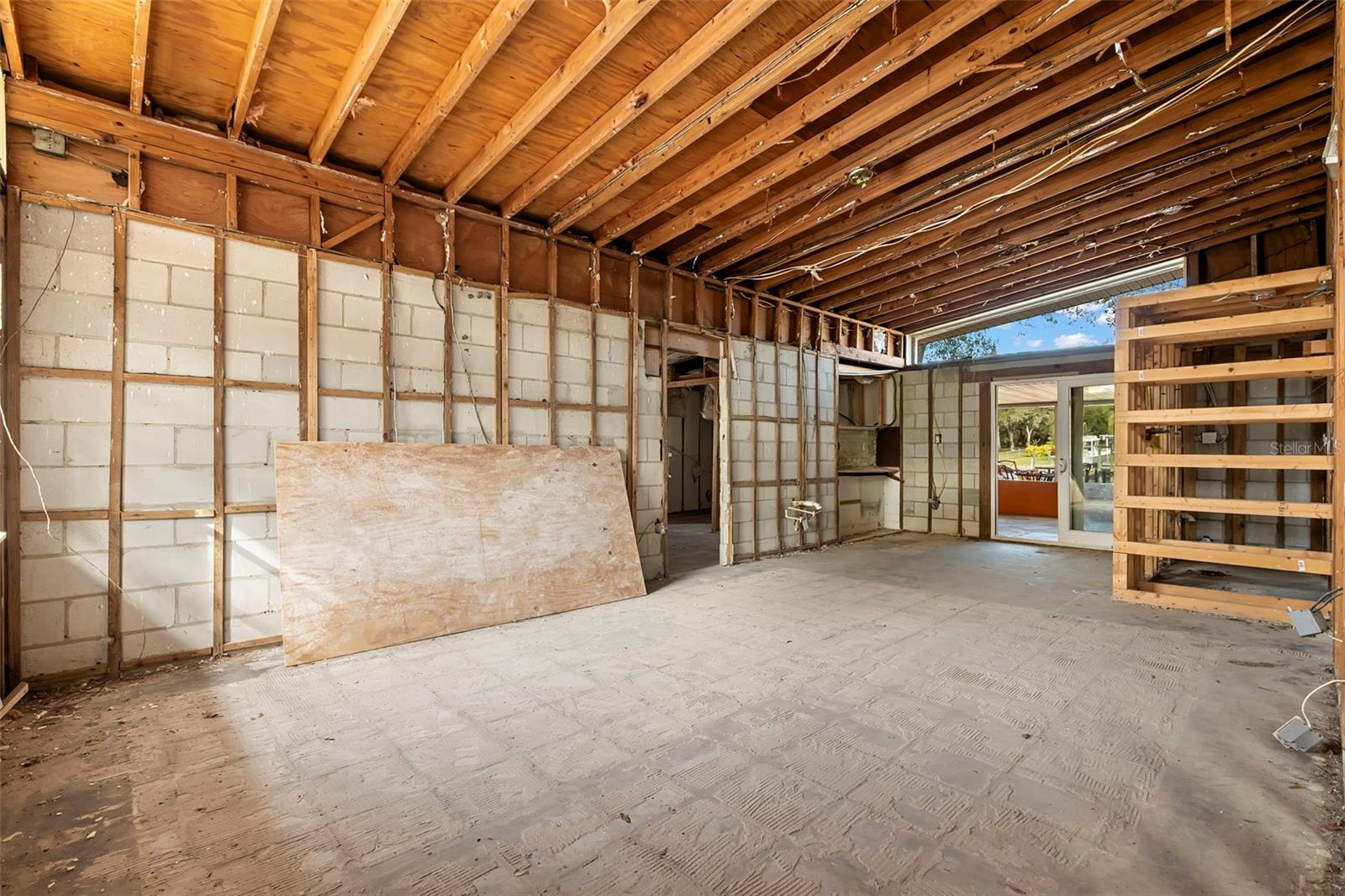 Image 32 of 52 For 9208 River Cove Drive