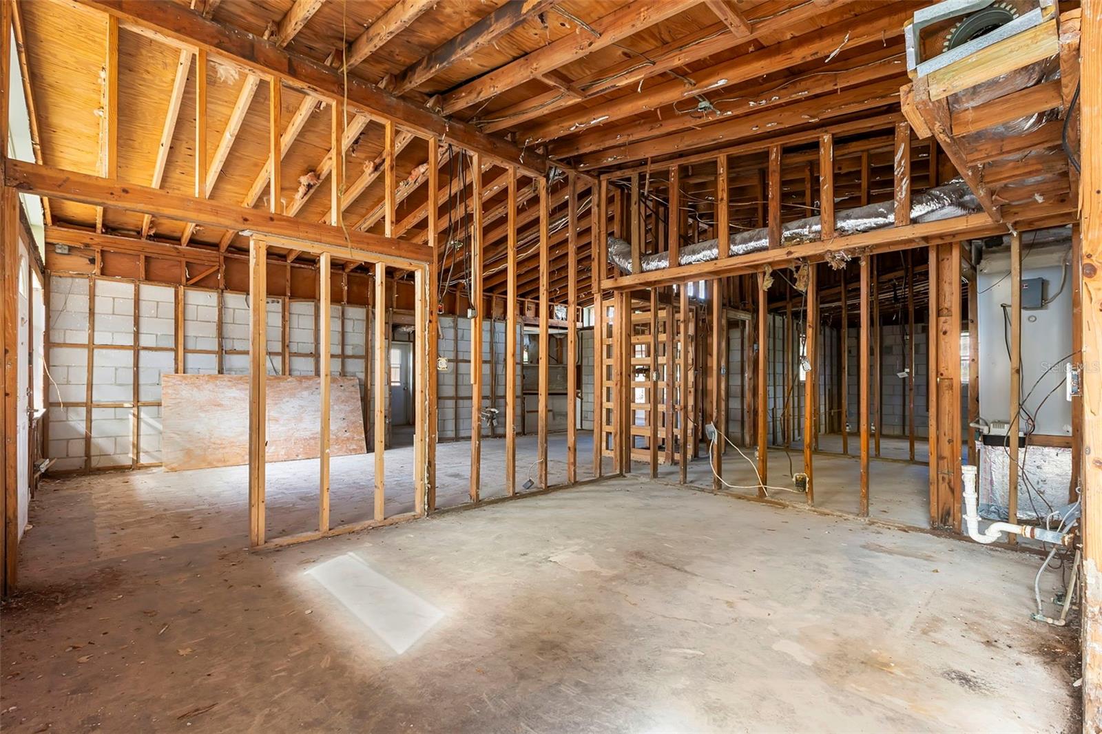 Image 35 of 52 For 9208 River Cove Drive