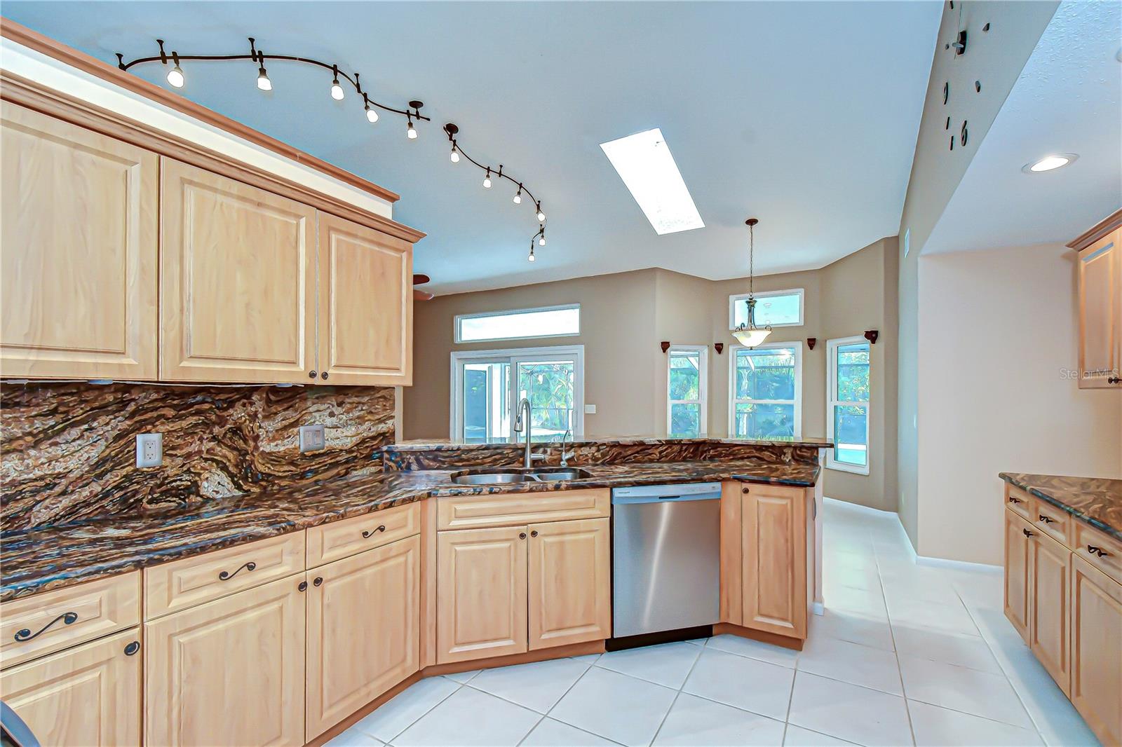 Image 15 of 40 For 11718 Spanish Lake Drive