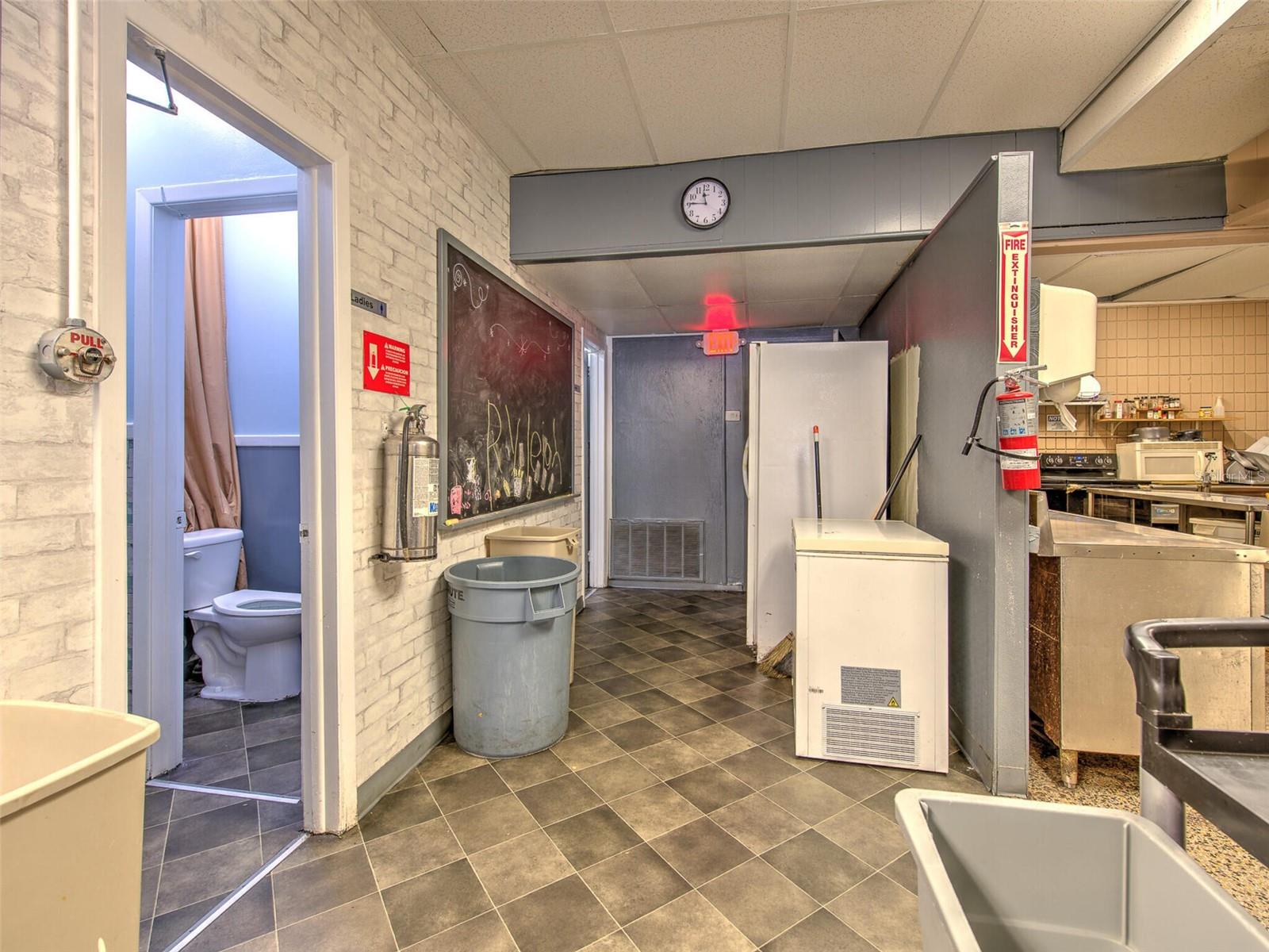 Image 19 of 35 For 8001 301 Highway