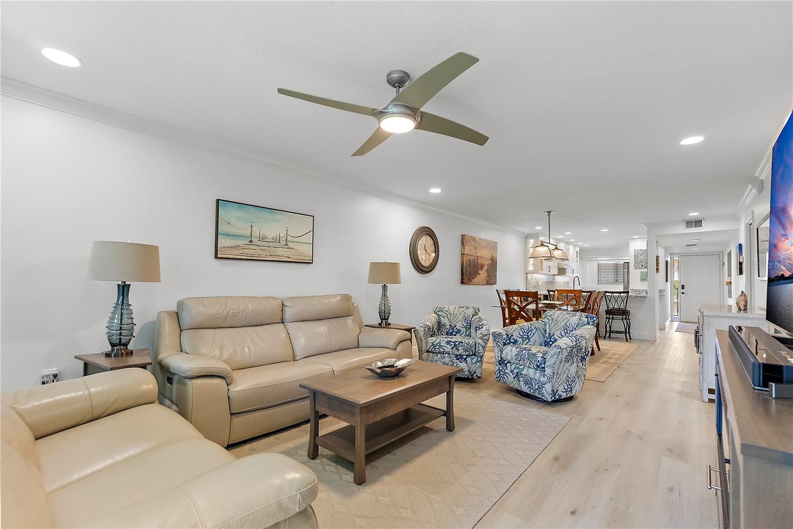 Image 13 of 38 For 9433 Harbor Greens Way 306