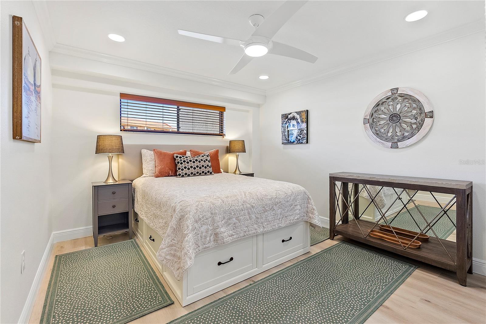 Image 14 of 38 For 9433 Harbor Greens Way 306