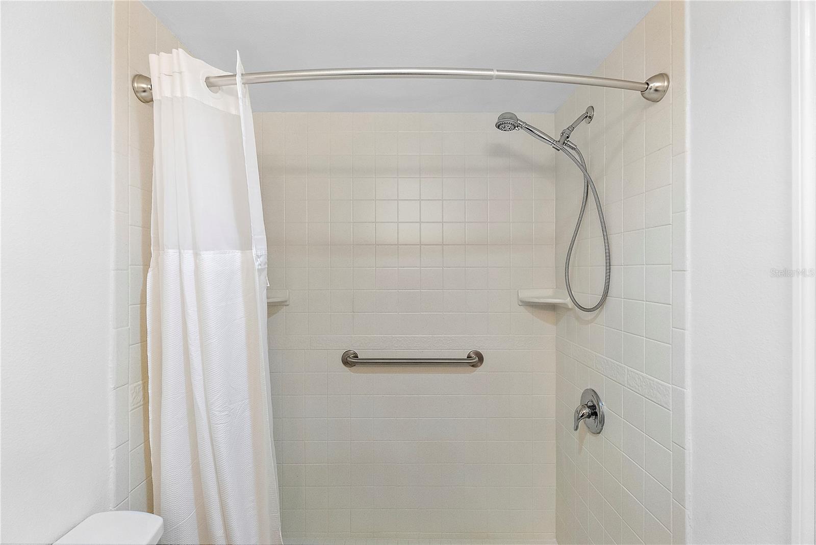 Image 20 of 38 For 9433 Harbor Greens Way 306