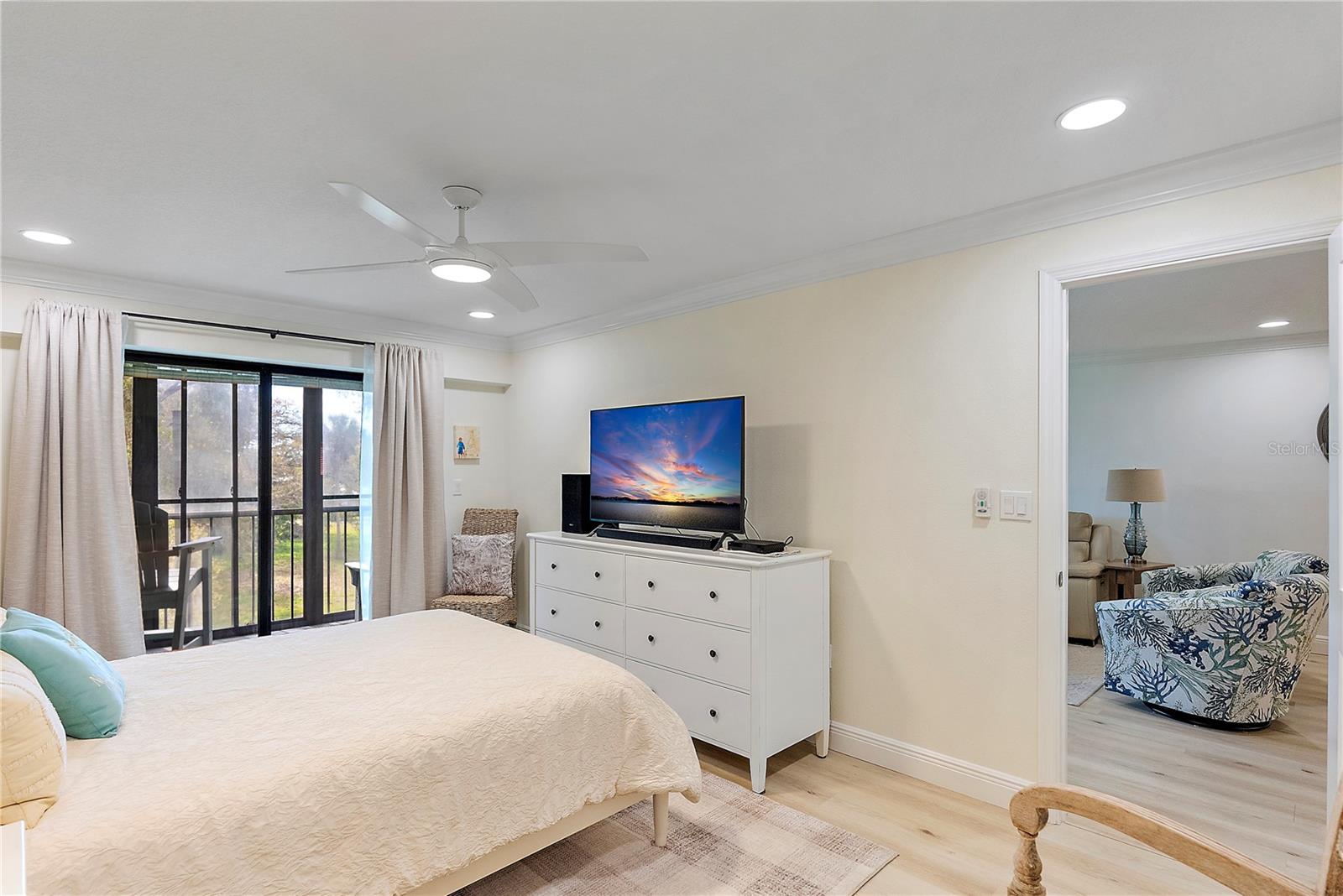 Image 23 of 38 For 9433 Harbor Greens Way 306