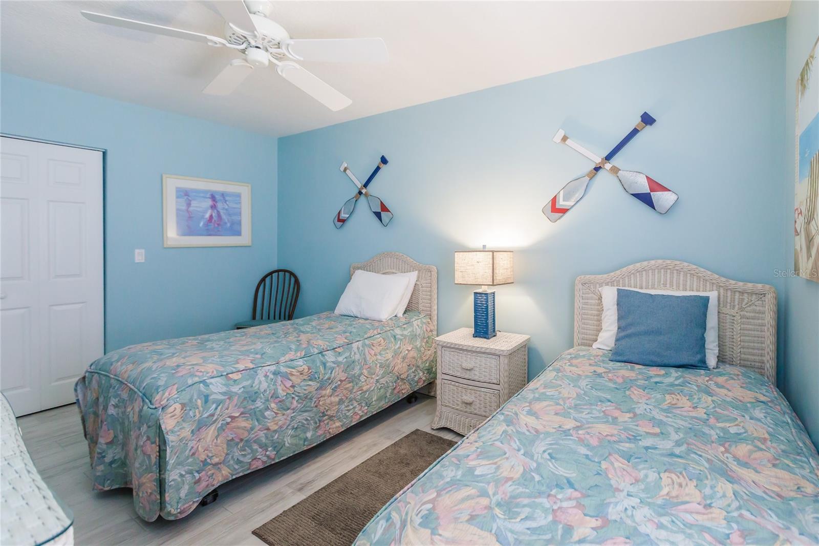 Image 14 of 15 For 6020 Midnight Pass Road 2