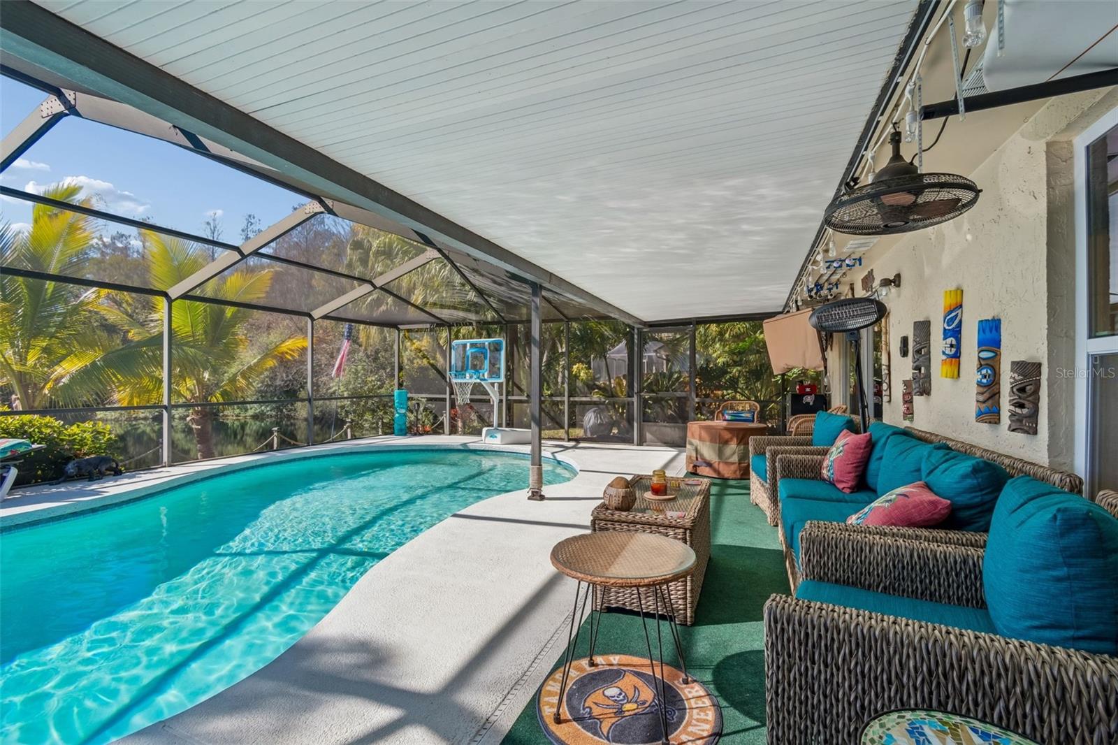 Image 36 of 51 For 4110 Bank Avenue