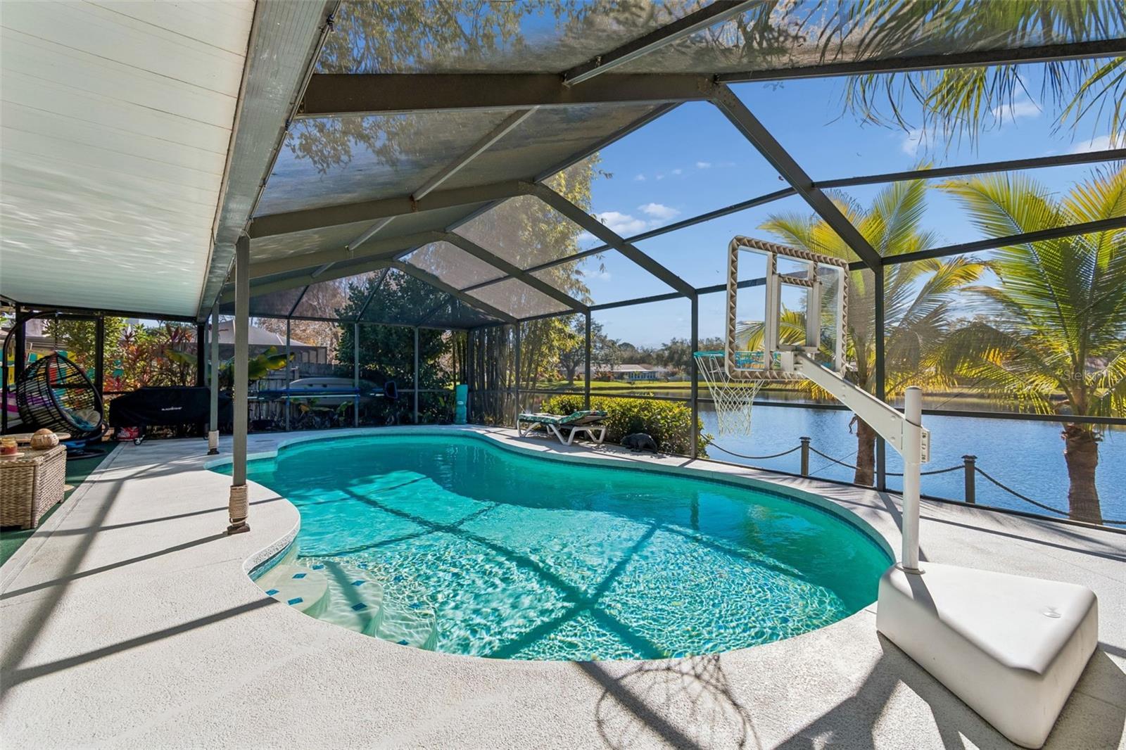 Image 37 of 51 For 4110 Bank Avenue