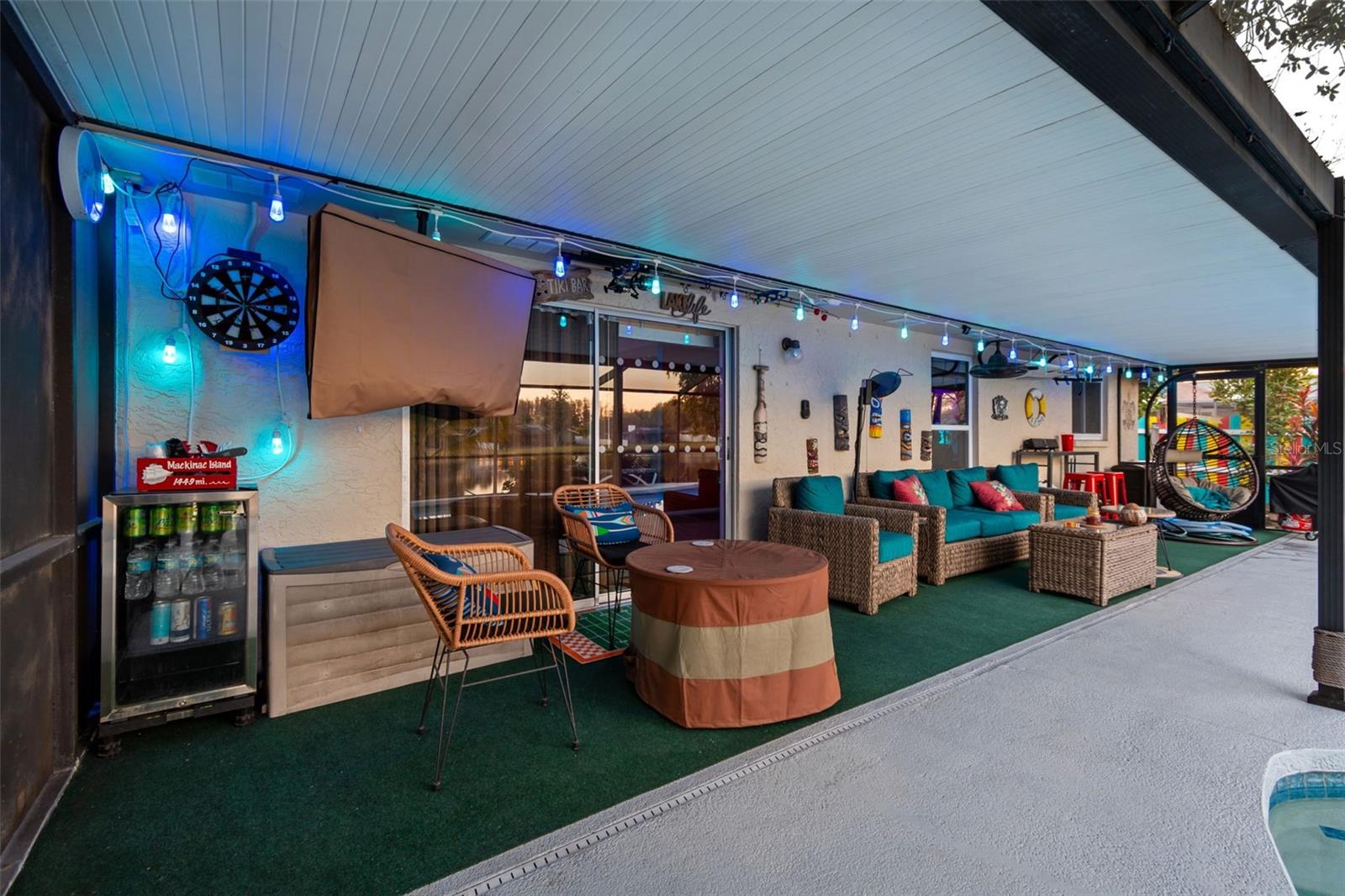 Image 38 of 51 For 4110 Bank Avenue