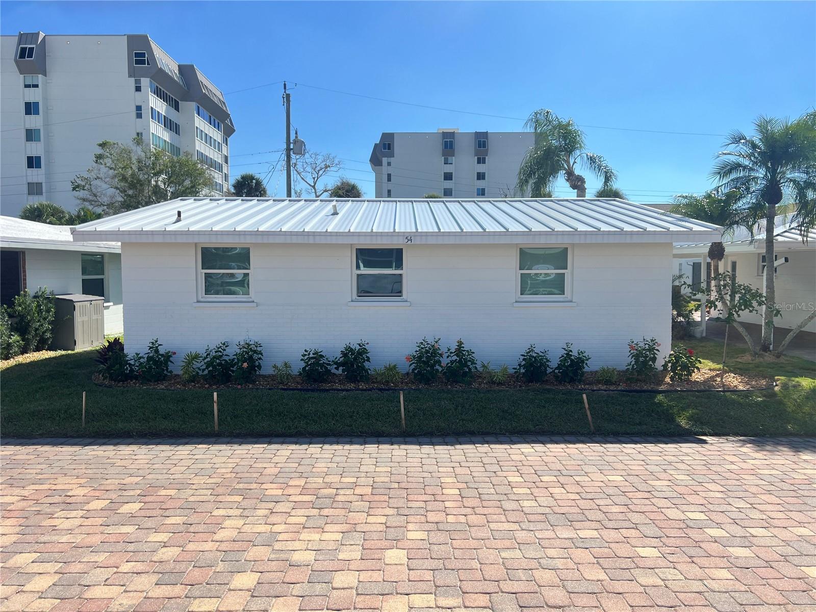 Image 14 of 14 For 6020 Midnight Pass Road 54