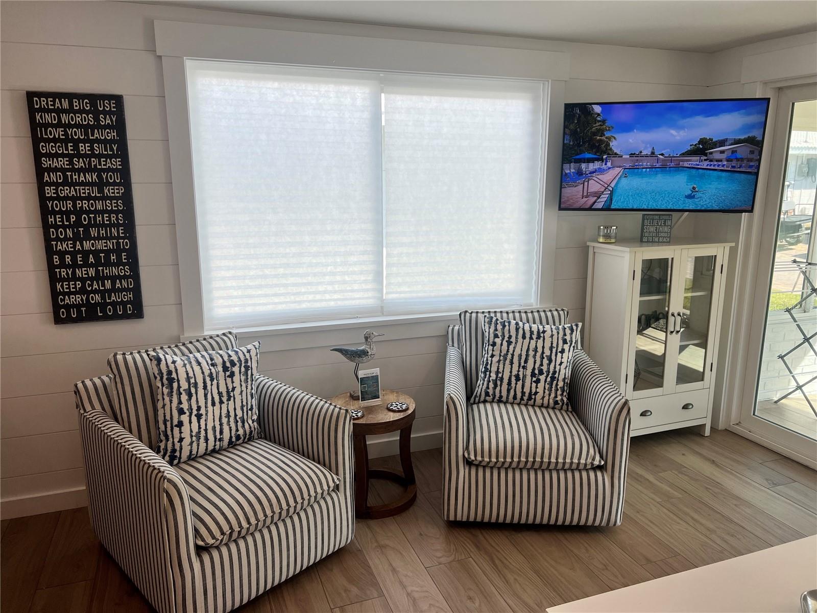 Image 4 of 14 For 6020 Midnight Pass Road 54