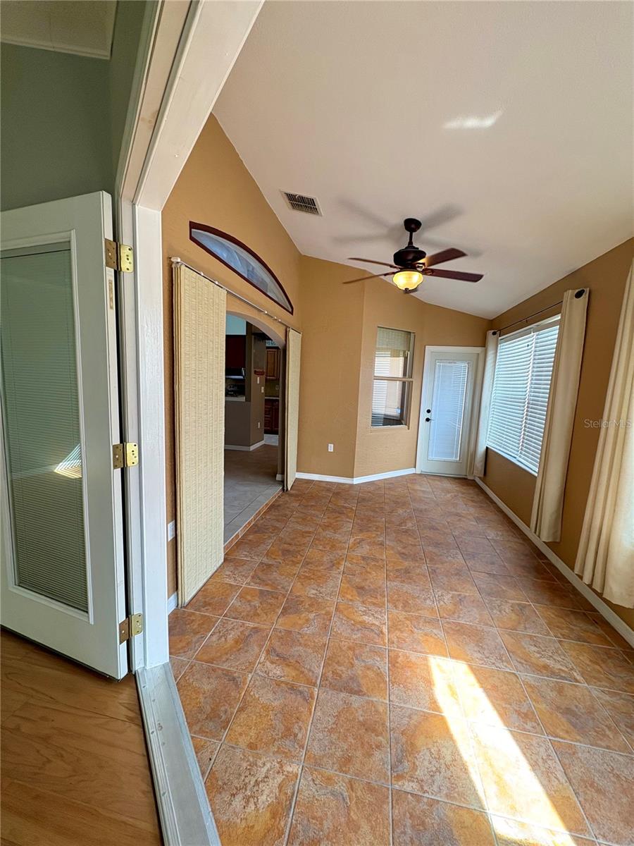 Image 16 of 33 For 7445 Mulligan Court