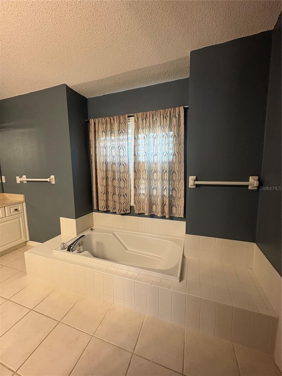 Image 18 of 33 For 7445 Mulligan Court