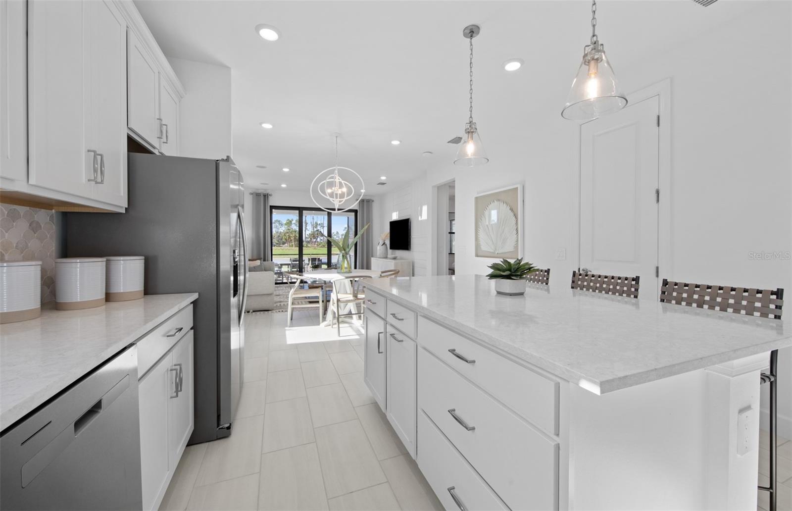 Image 6 of 21 For 4723 Gardner Street