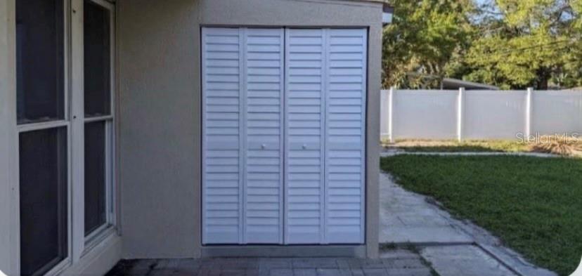 Listing photo id 47 for 405 Orion Avenue