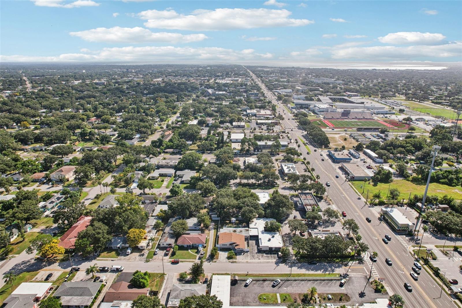 Listing photo id 55 for 405 Orion Avenue