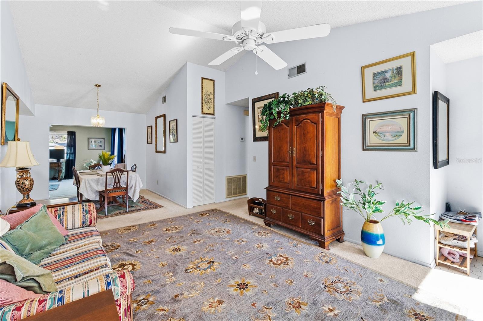 Image 4 of 34 For 7401 121st Terrace