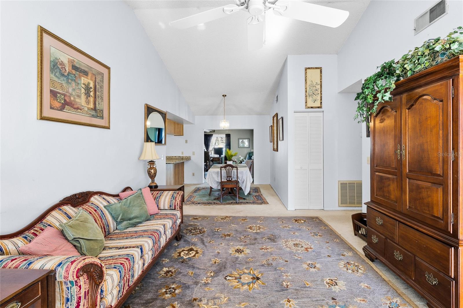 Image 6 of 34 For 7401 121st Terrace