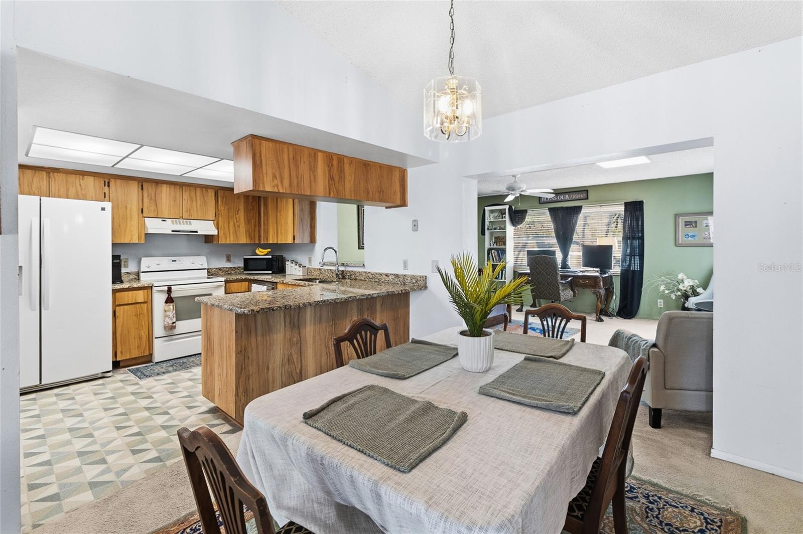 Image 8 of 34 For 7401 121st Terrace