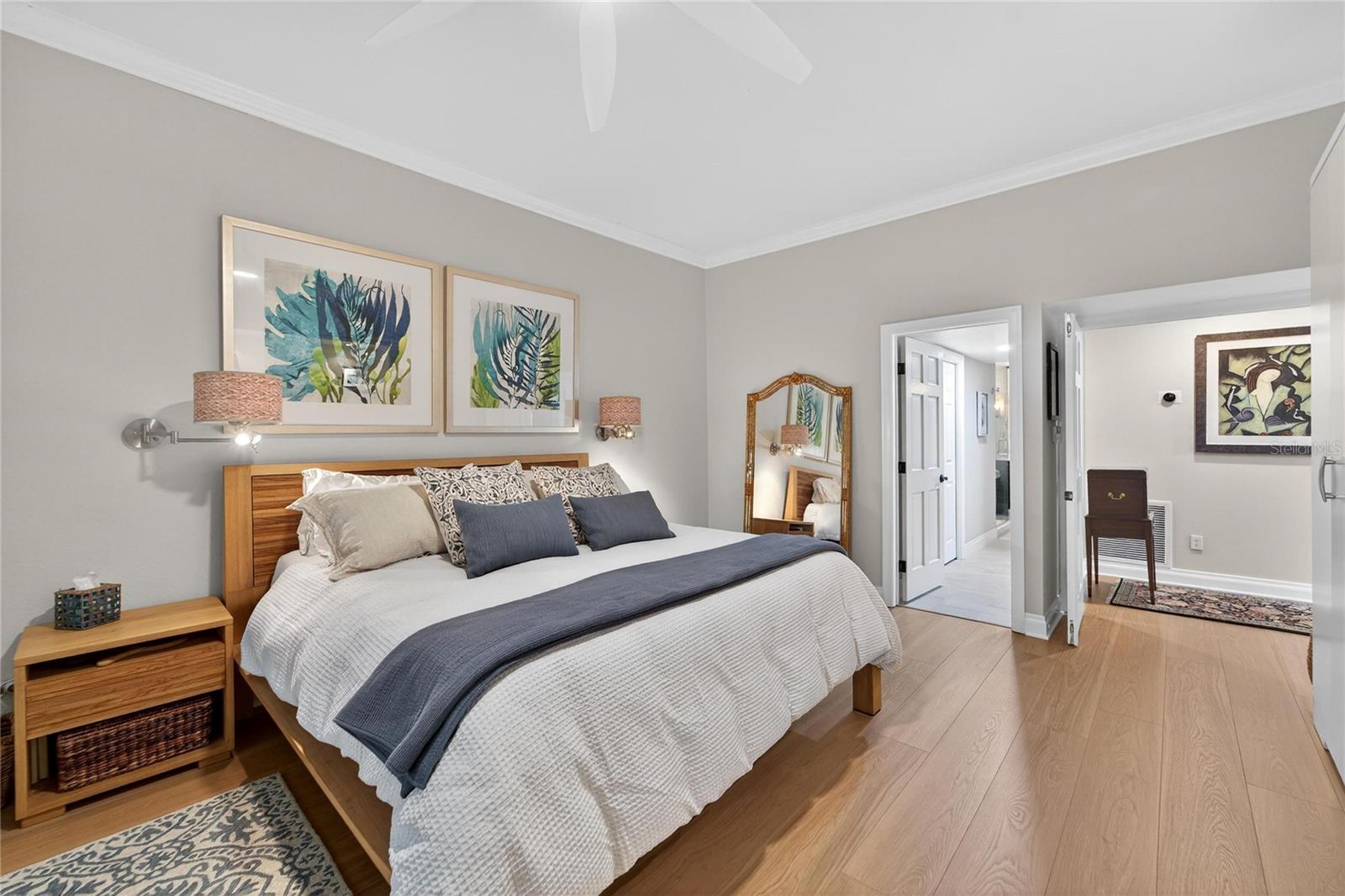 Listing photo id 25 for 1105 Flores De Avila