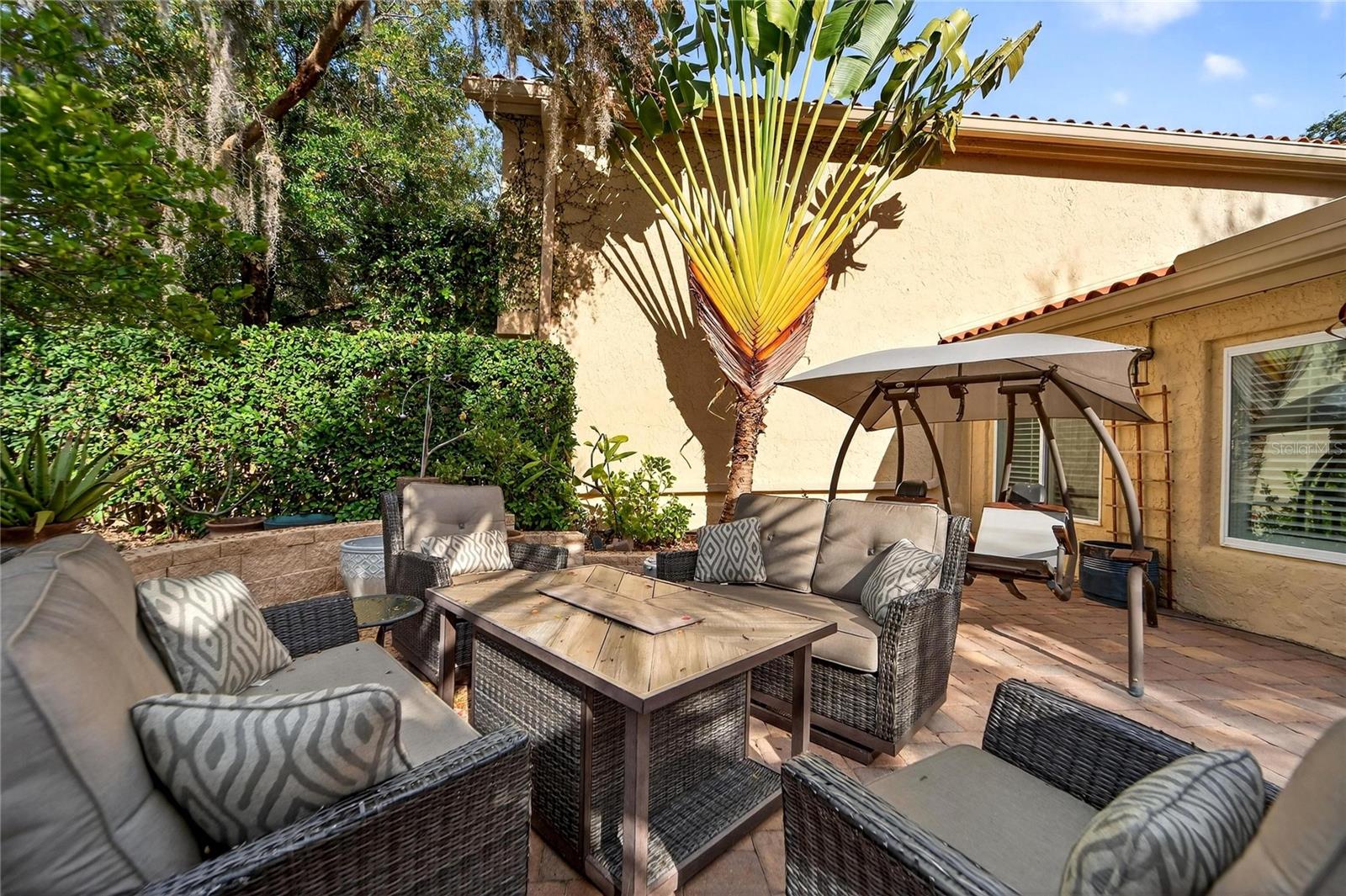 Listing photo id 48 for 1105 Flores De Avila