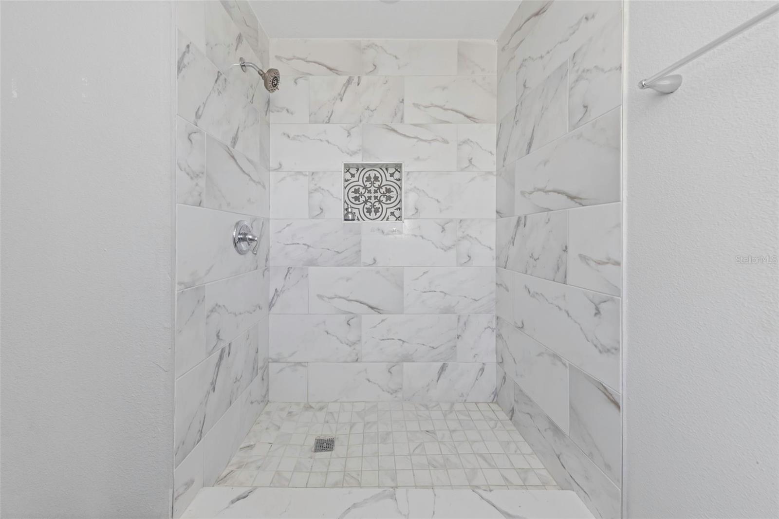 Image 20 of 27 For 1920 Highland Avenue