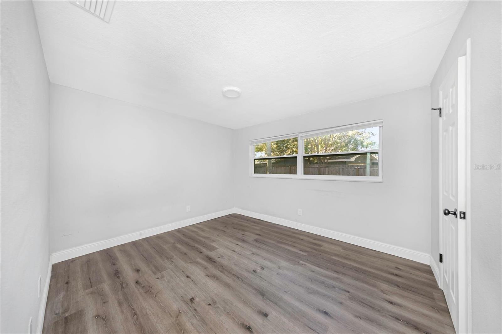 Image 21 of 27 For 1920 Highland Avenue