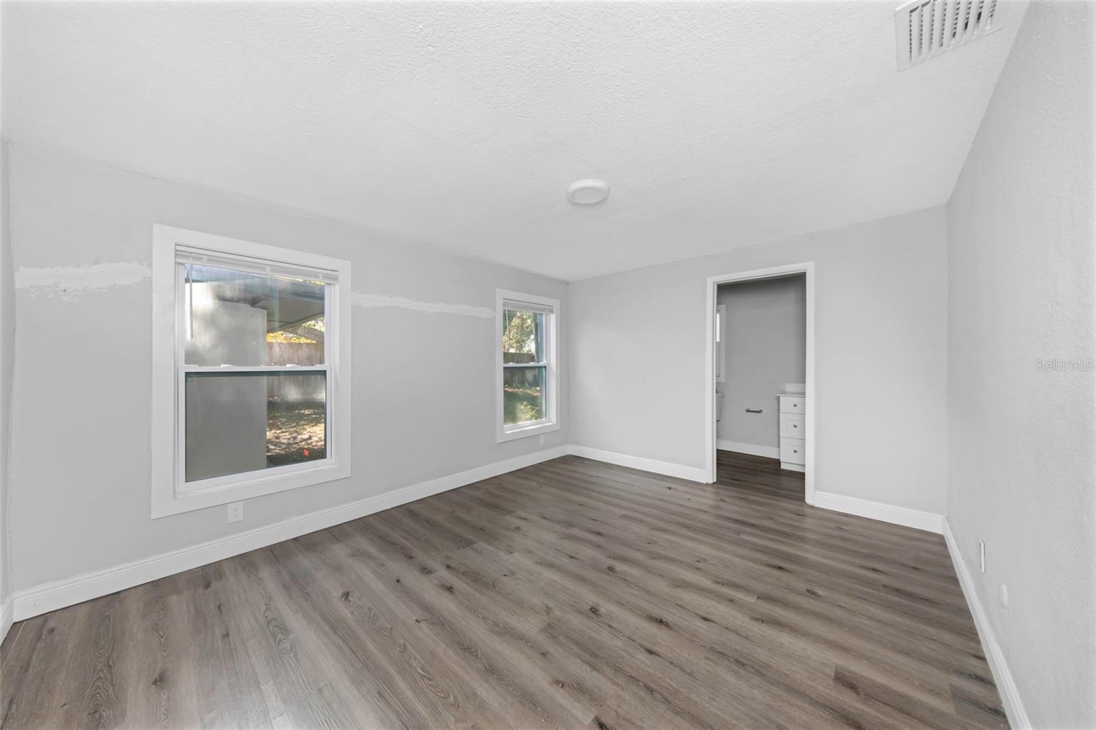 Image 9 of 27 For 1920 Highland Avenue