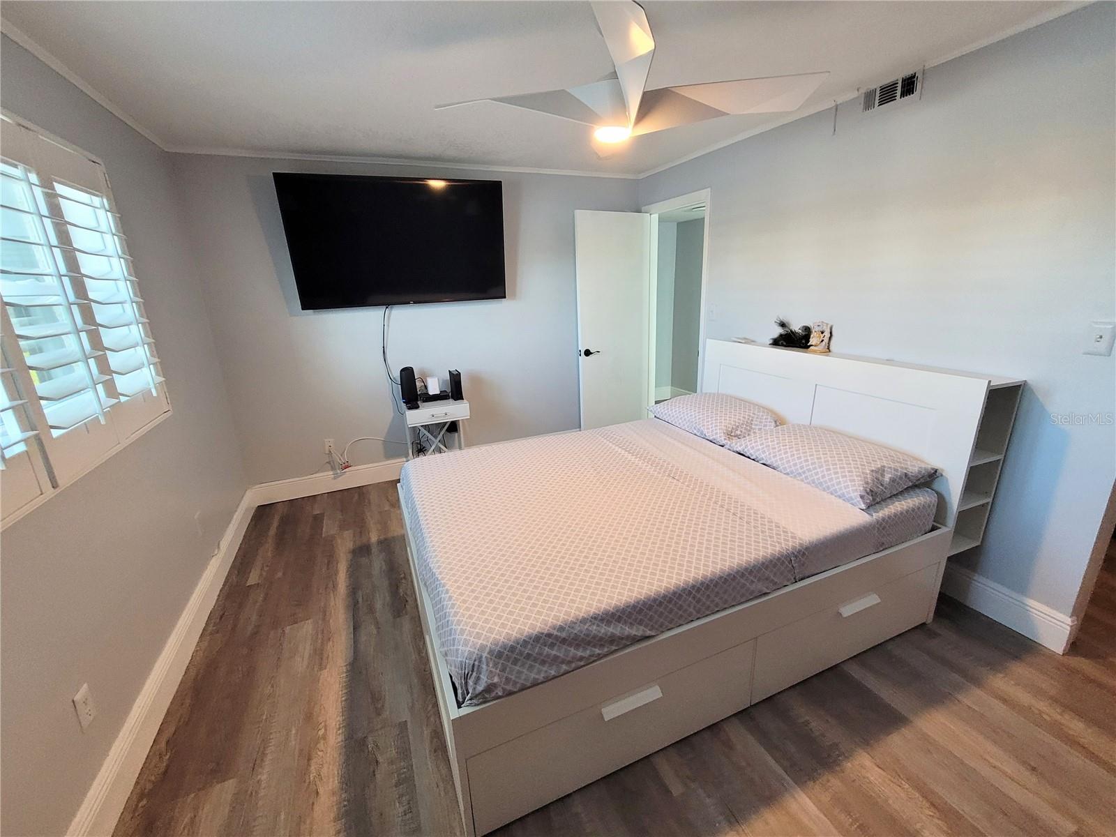 Image 18 of 33 For 1005 Bayshore Boulevard 102