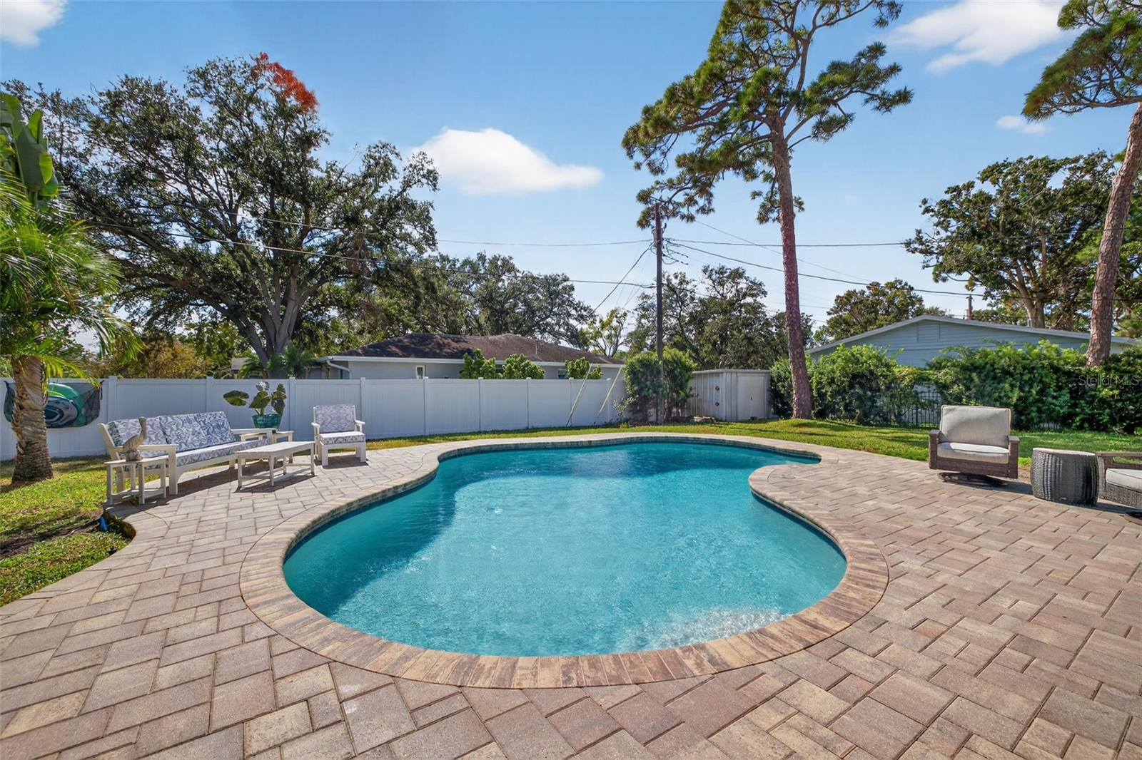 Image 32 of 45 For 336 87th Avenue Ne