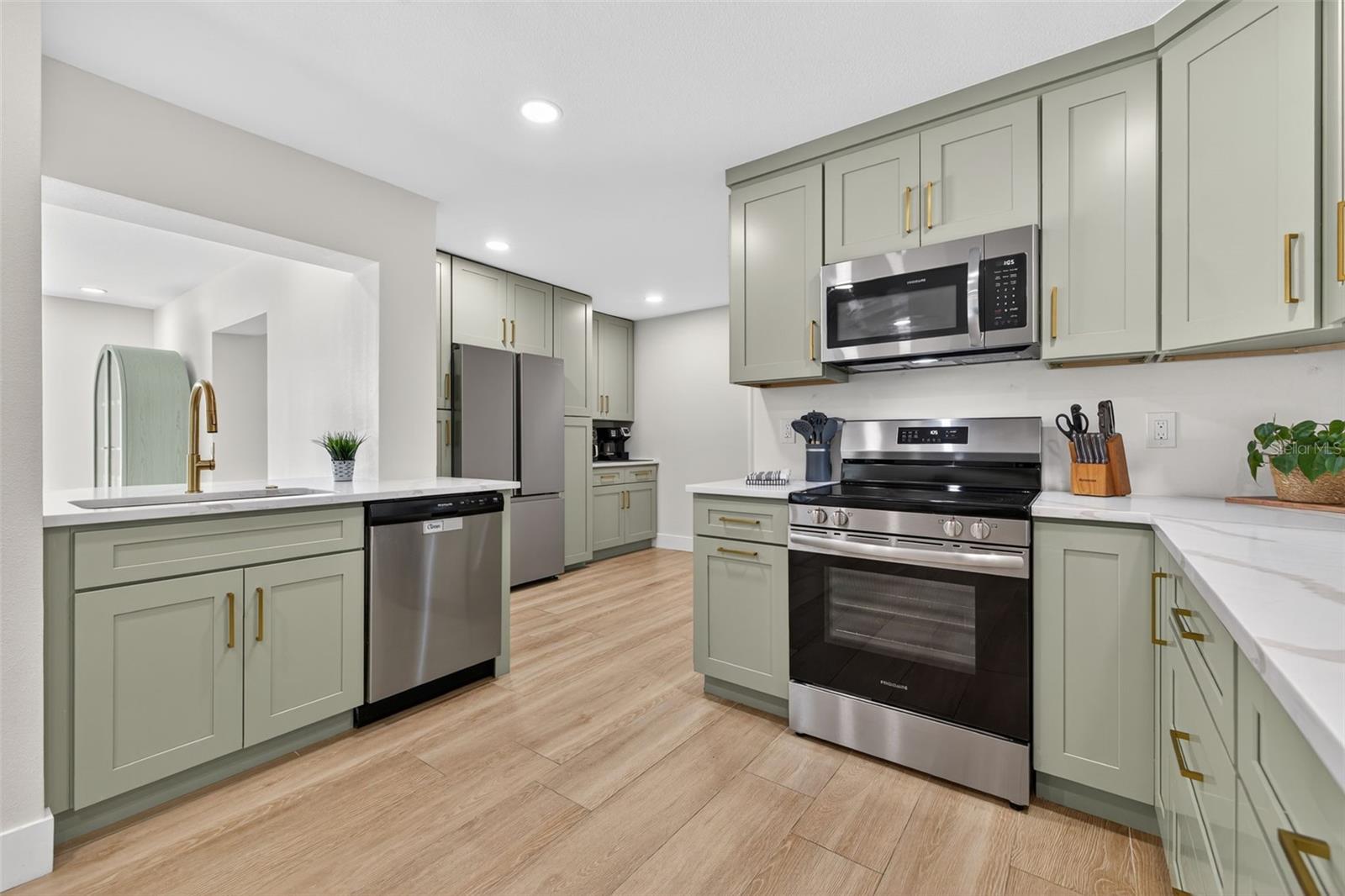 Image 9 of 45 For 336 87th Avenue Ne