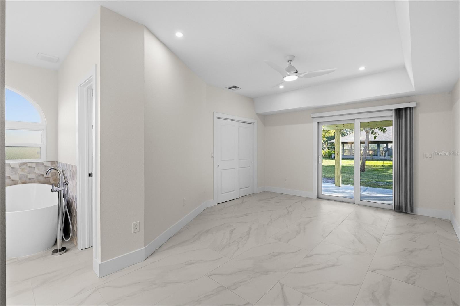 Image 16 of 51 For 1801 Laurence Court