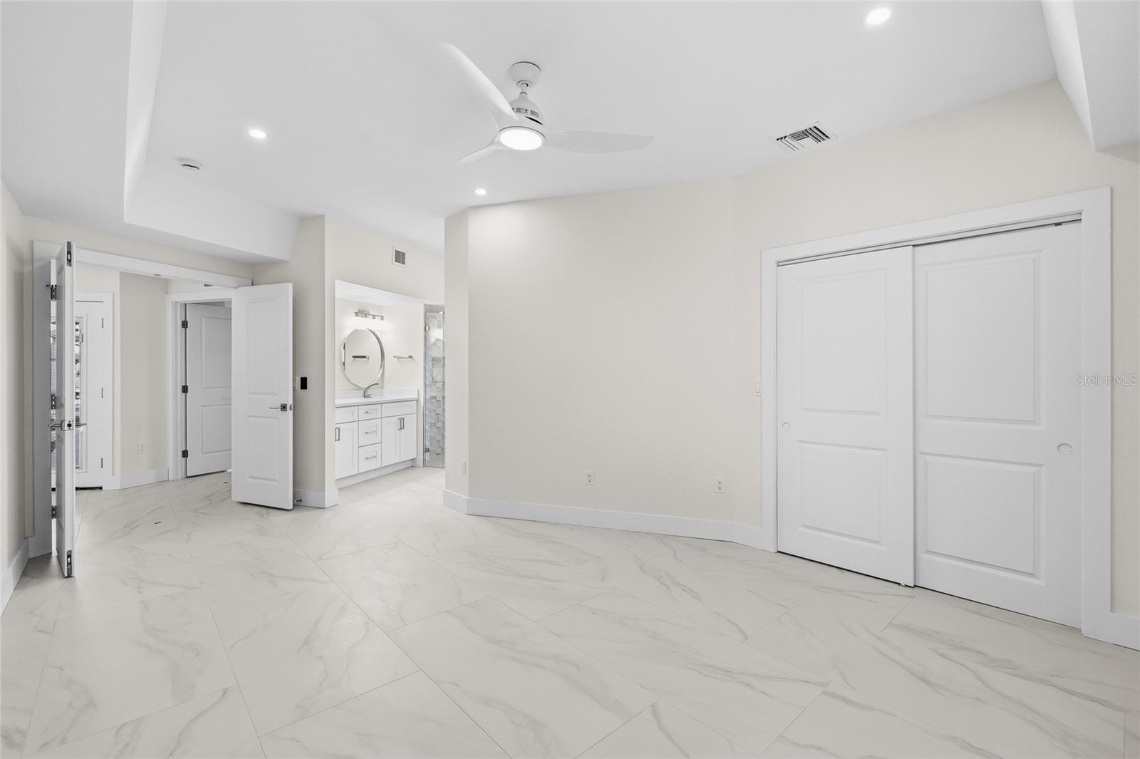 Image 18 of 51 For 1801 Laurence Court