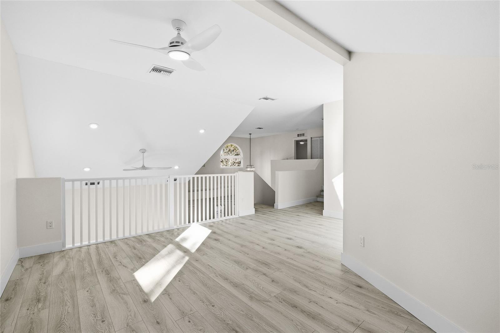 Image 26 of 51 For 1801 Laurence Court