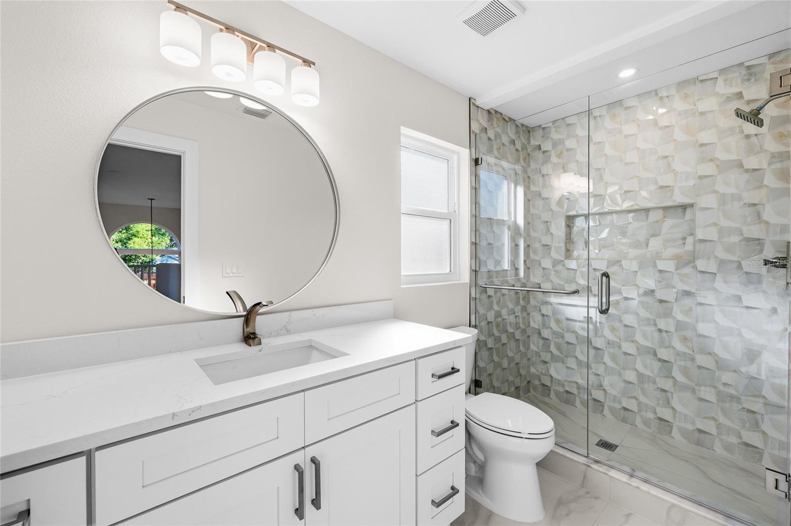 Image 29 of 51 For 1801 Laurence Court